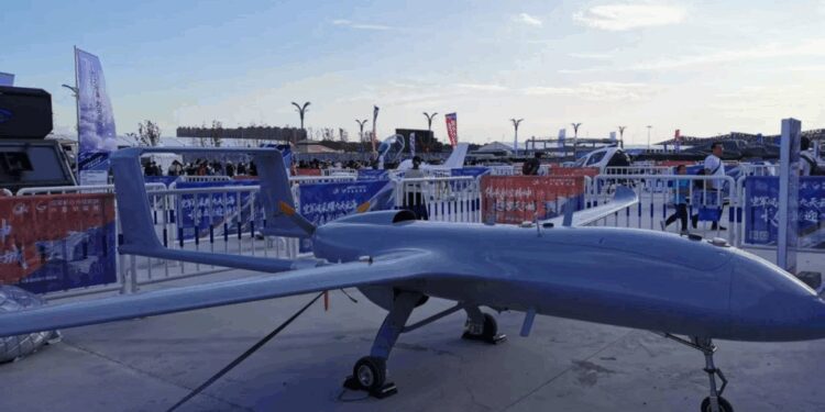 多图｜“冤家”同台：多型反无人机和无人机亮相长春航空展