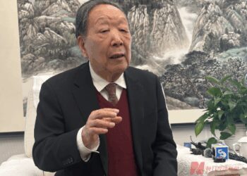 专访李德仁院士：中国的无人机技术已经领先 有远见的企业可以考虑将一部分资金投入小型飞机研发和生产