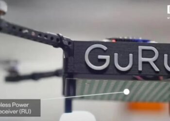 GuRu空中无线充电技术：实现无人机9米续航96小时