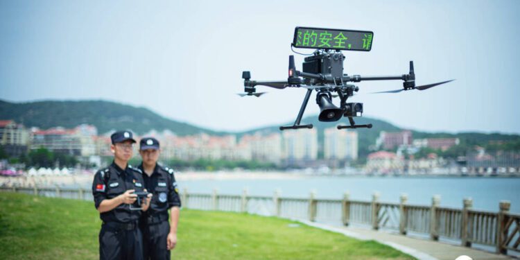 浅谈警用无人机在公共安全领域的应用 