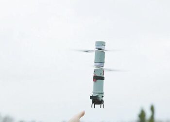 外媒关注中国“会飞的保温杯”：该无人机有五大特点，载荷系数被称全球最大